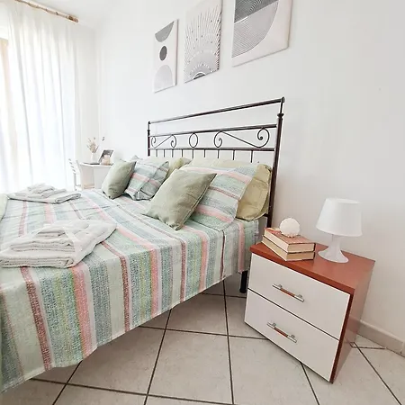 Casa Picasso - 2 Bedrooms, Location, Ac דירה קליארי