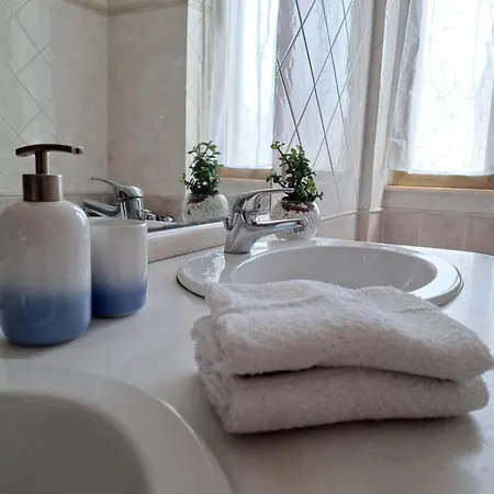 Casa Picasso - 2 Bedrooms, Location, Ac